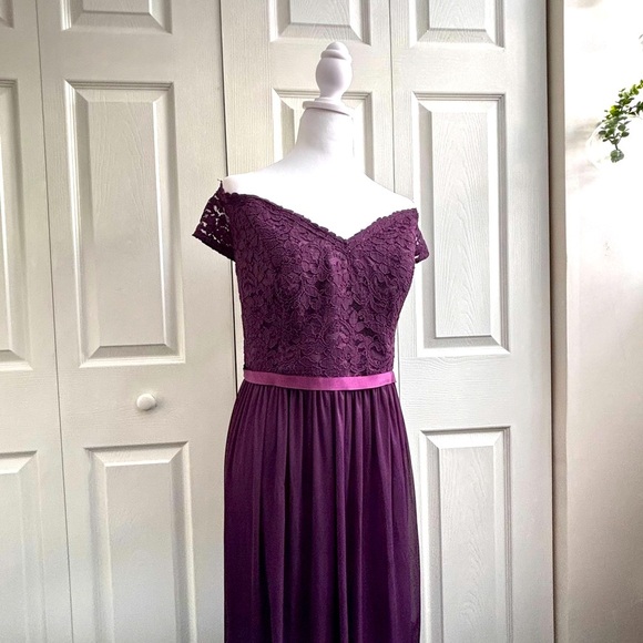 David’s Bridal Purple Lace off shoulder Gown sweetheart neckline - Picture 2 of 6